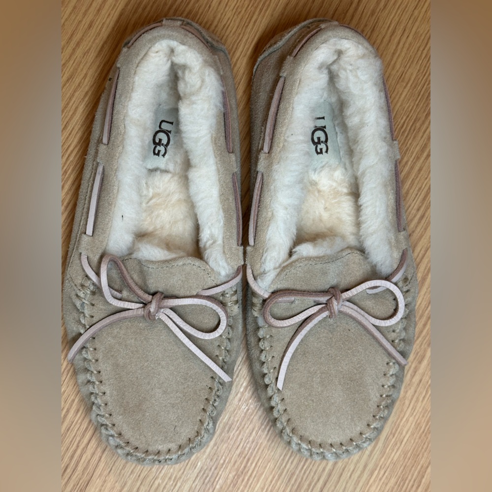 UGG Beige Suede Moccasin Slippers Loafers